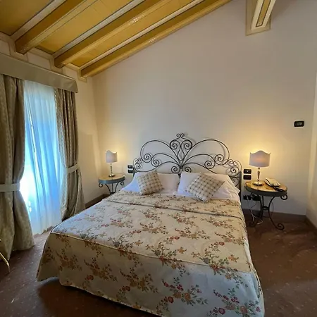 Romantik Relais Mirabella Hotel 4*
