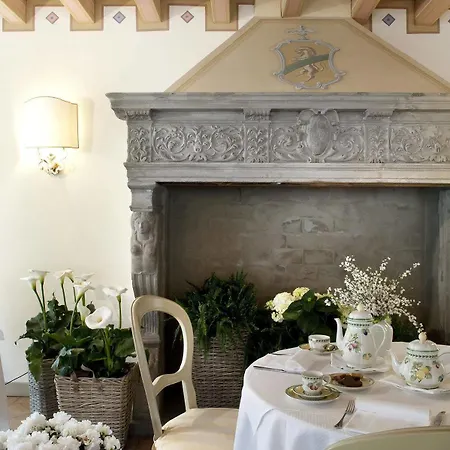 Romantik Relais Mirabella 4*