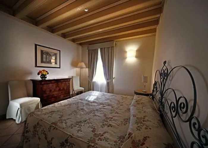 Romantik Relais Mirabella 4* Iseo