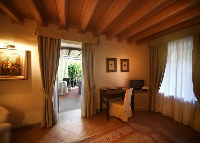 Otel Romantik Relais Mirabella 4*